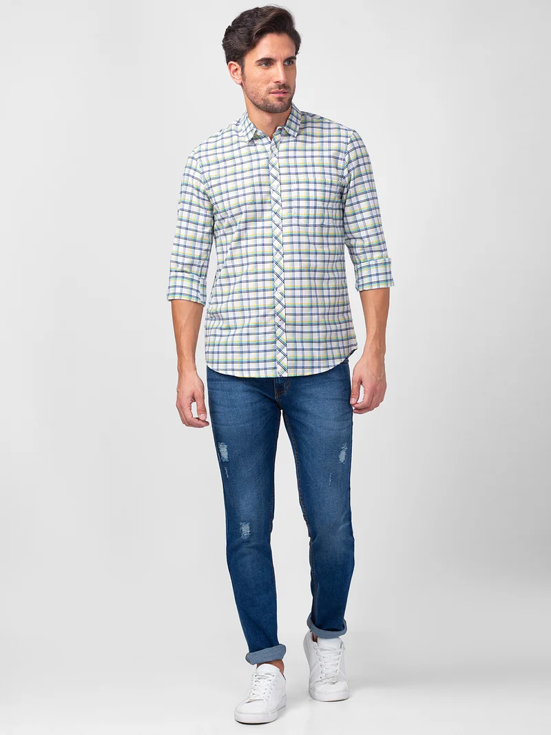 globus Globus Men White Checked Cotton Regular Fit Casual Shirt
